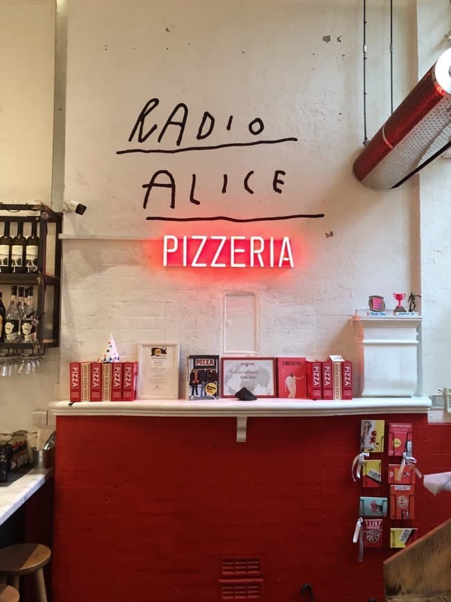 Restaurants Radio Alice Pizzeria