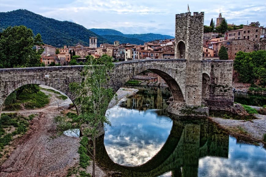 Place Besalú