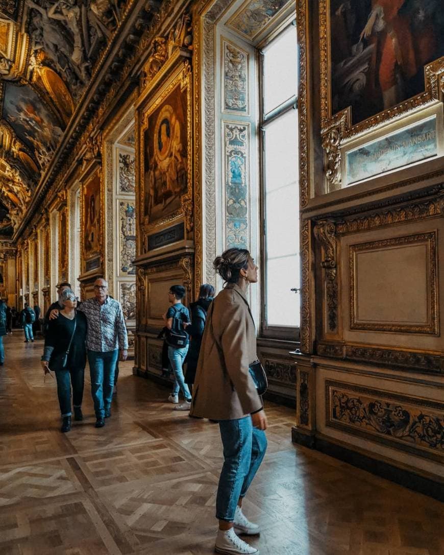 Place Museo del Louvre