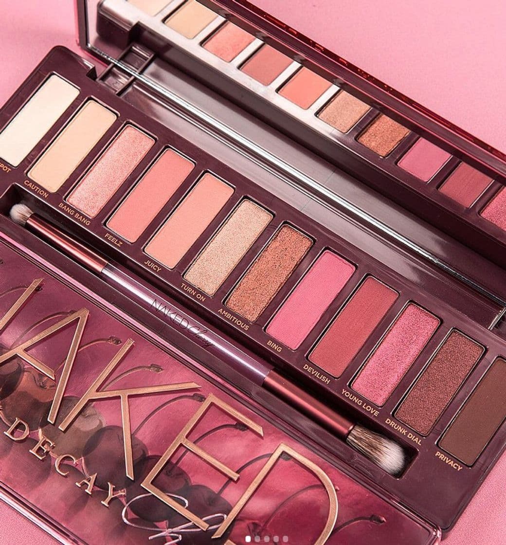 Producto Naked Cherry Eyeshadow Palette Urban Decay 🍒