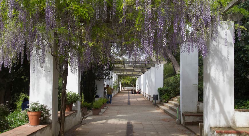 Place Jardins de Laribal