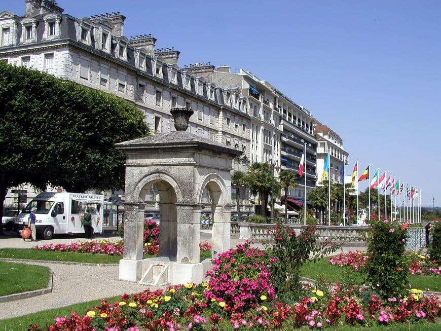 Place Boulevard des Pyrénées