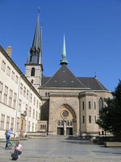 Place Catedral de Notre-Dame de Luxemburgo