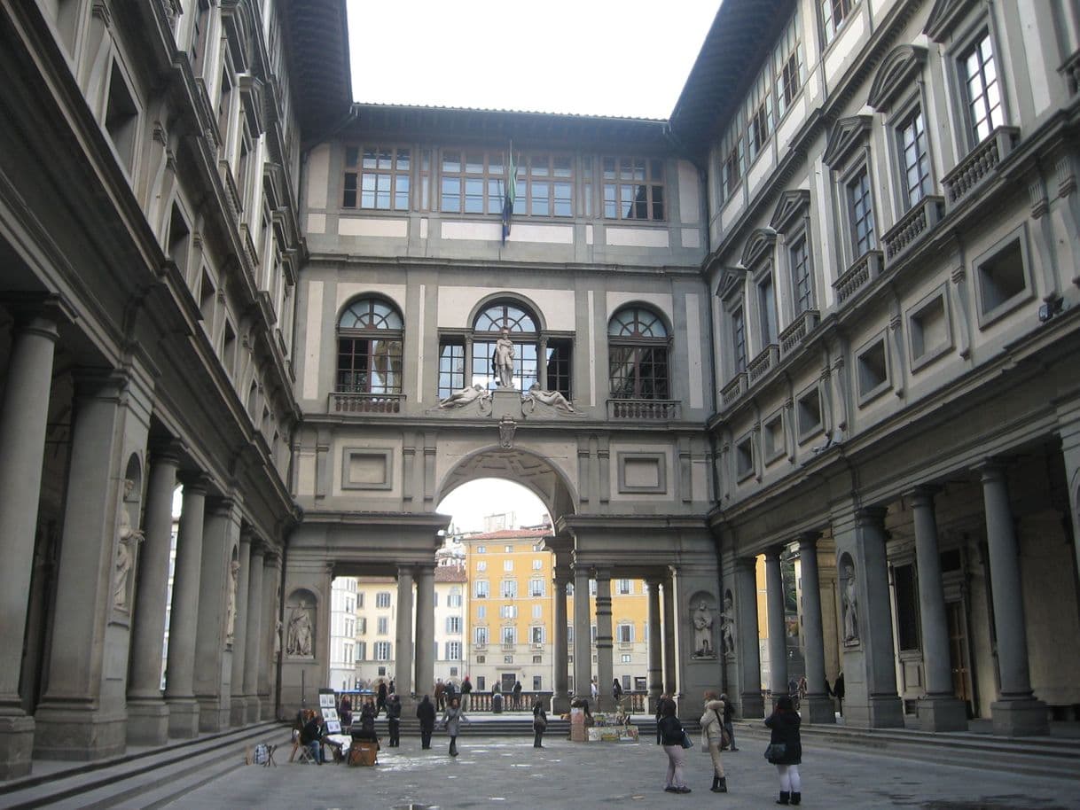 Lugar Uffizi Gallery