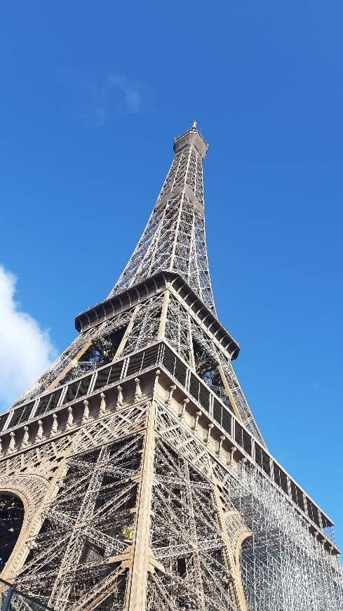 Place Torre Eiffel