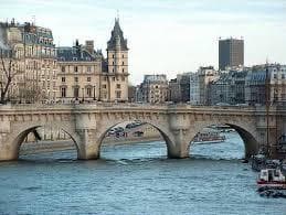 Place Pont Neuf