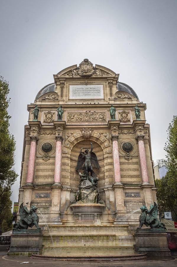 Restaurantes La Fontaine Saint Michel