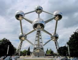 Lugar Atomium