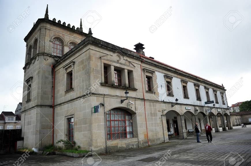 Place Estación de Tren O Carballiño