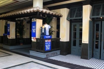 Lugar Hollister Co.