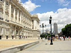 Place Plaza de Oriente