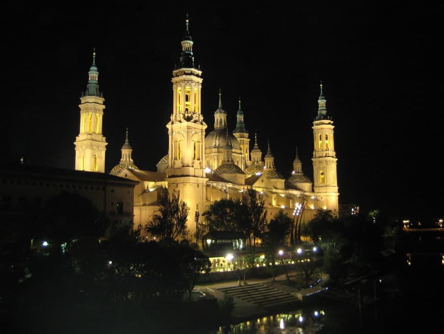 Lugar Basílica de Nuestra Señora del Pilar