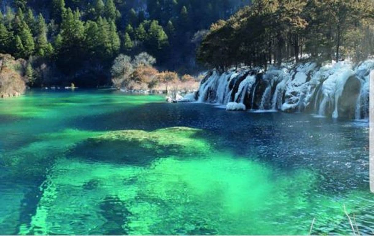 Place Jiuzhaigou Valley