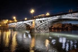 Place Puente de Triana