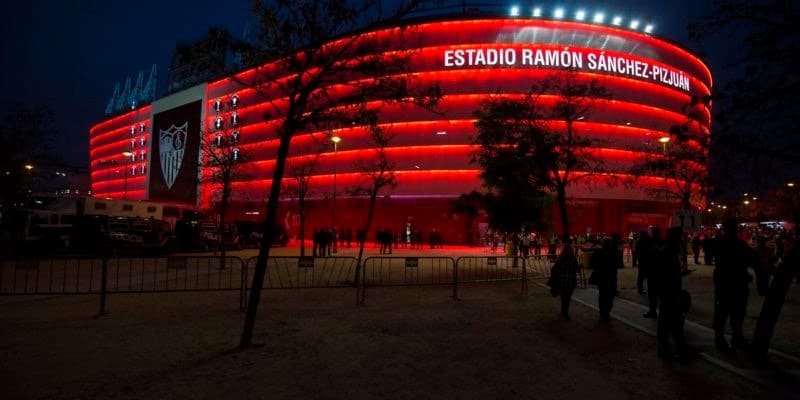 Place Ramon Sanchez-Pizjuan Stadium