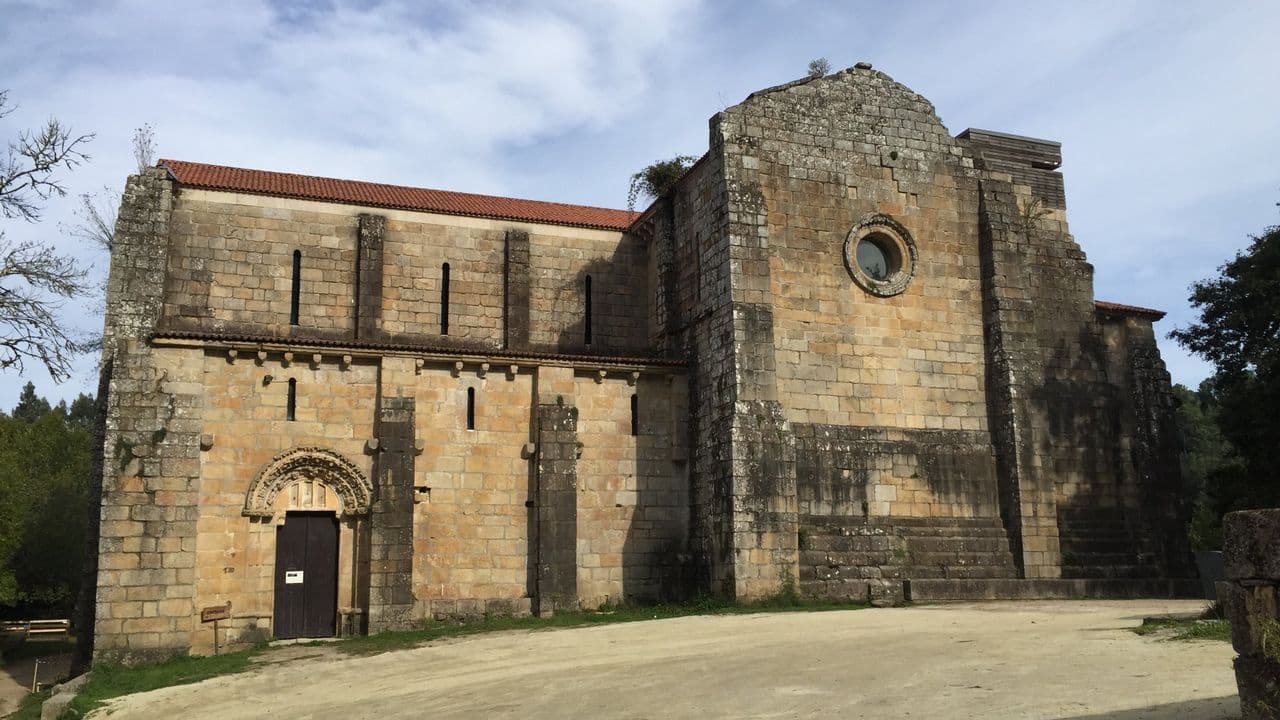 Lugar Mosteiro de Carboeiro