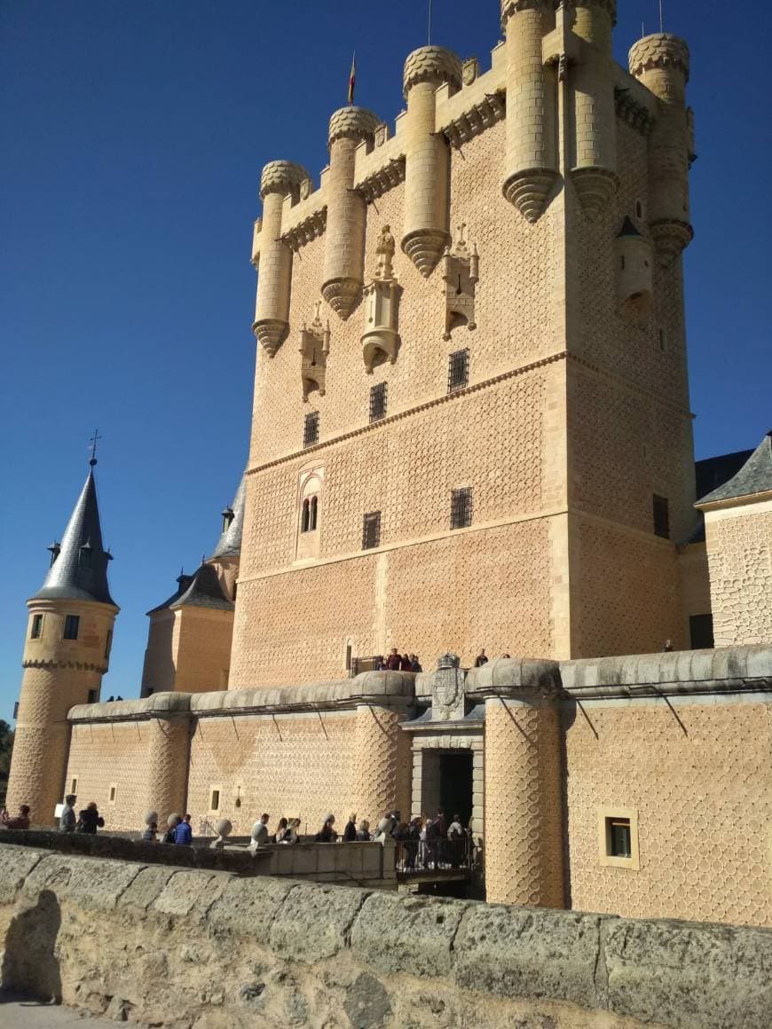 Lugar Alcázar de Segovia