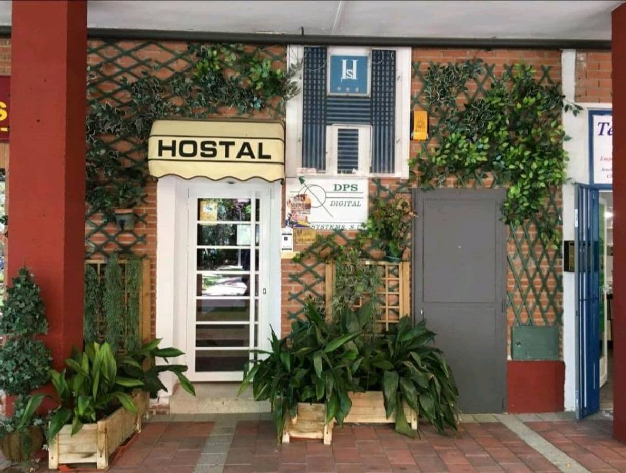 Place Hostal Tres Cantos