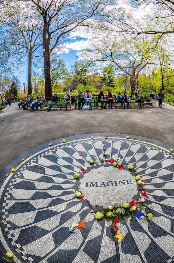 Place John Lennon Memorial