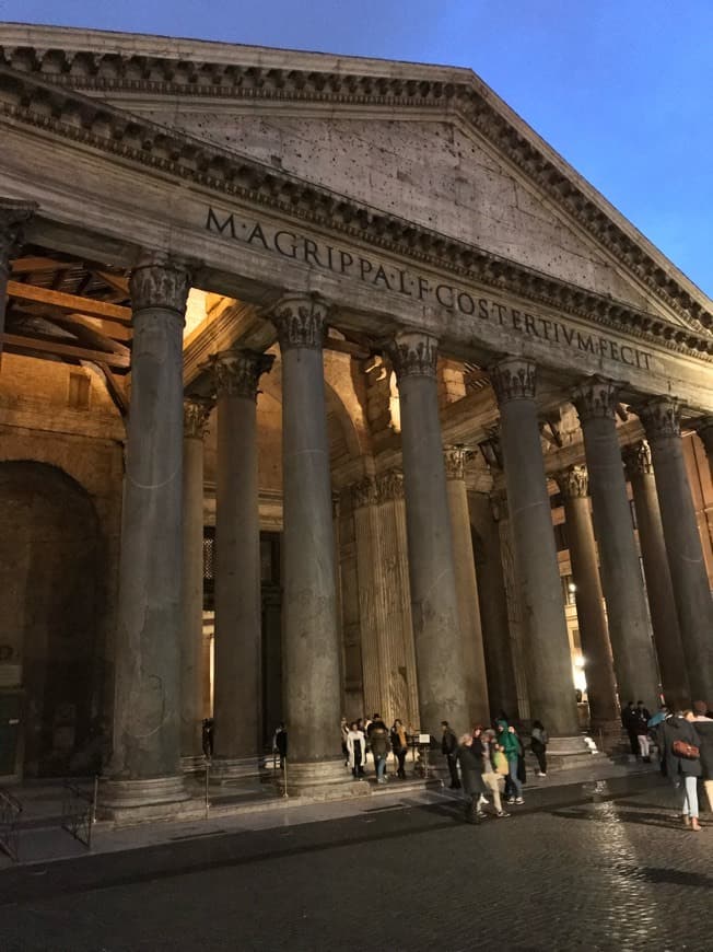 Place Pantheon