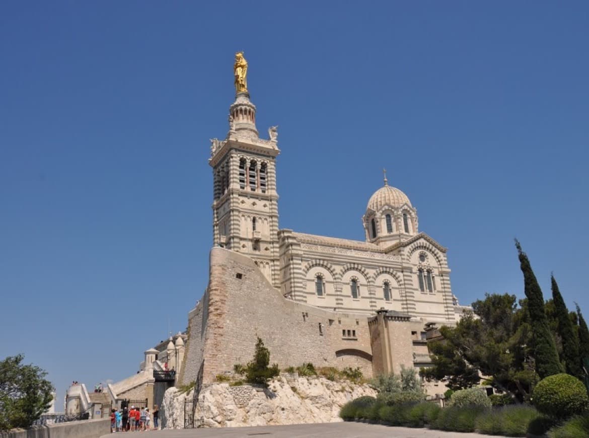 Place Notre-Dame de la Garde