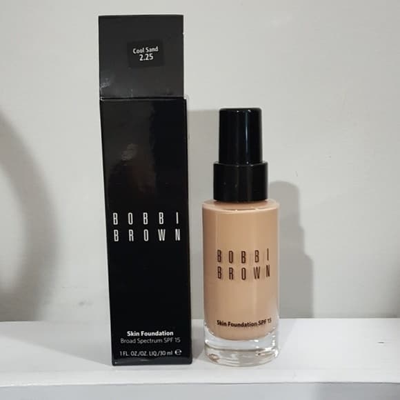 Beauty Bobbi Brown Skin Foundation SPF 15 Foundation, 0.75 Ivory, 1er Pack