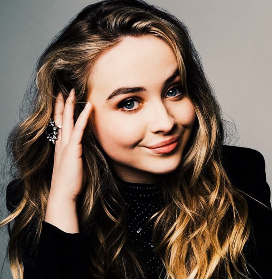 Fashion Sabrina Carpenter - Wikipedia